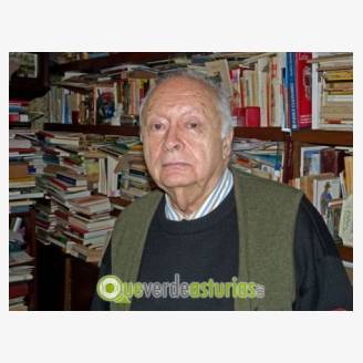 Exposicin-Homenaje al escritor Vctor Alperi