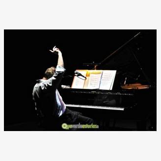 Wim Mertens - Recital de piano y voz. Tour 2019